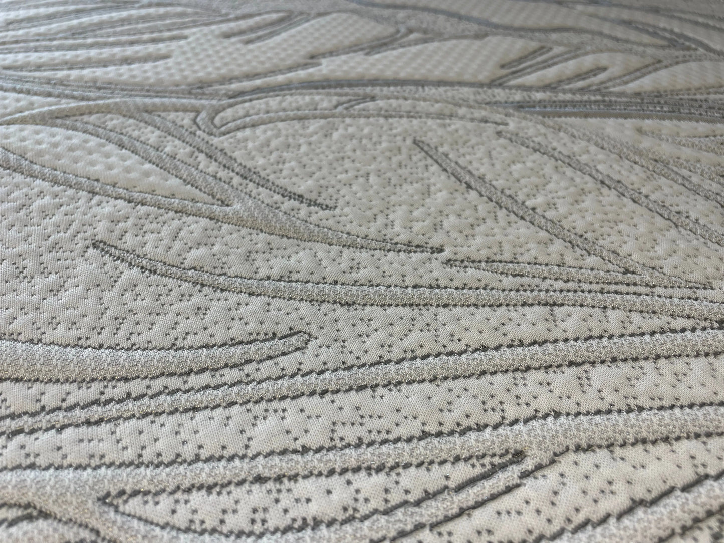 Replacement Mattress protector Large - 109cm x 80cm x 18cm