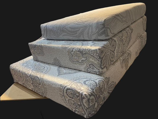 Luxury Quilt Ticking Dog Bed Mattress Protector - Machine Washable
